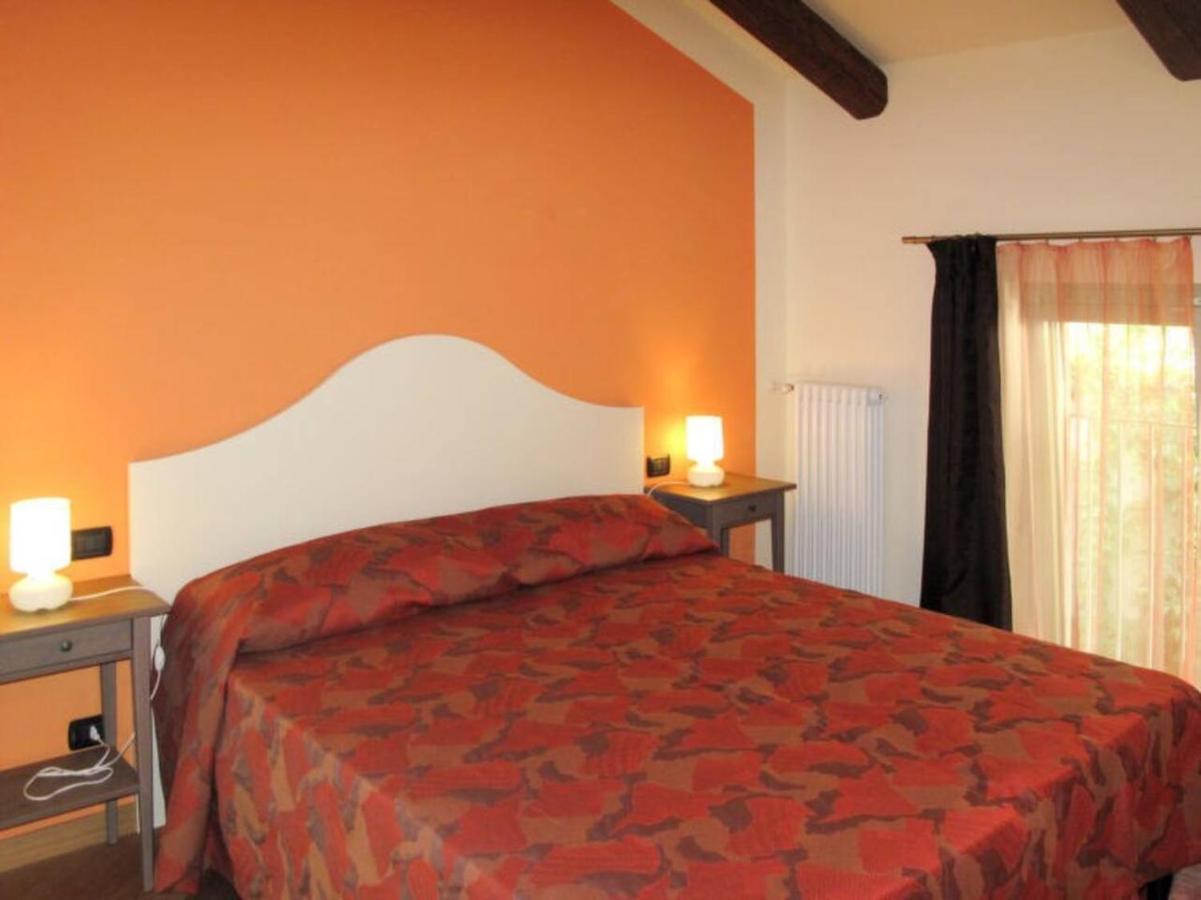 Ca Mia - Casa Vacanze Nelle Vigne Del Barolo Serralunga d'Alba Esterno foto